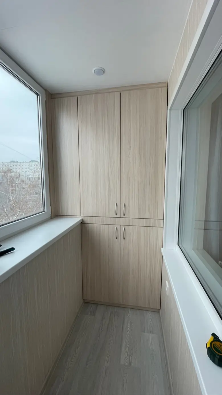 Шкаф в торце, панели, 2021